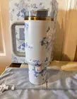 Stanley x LoveShackFancy 40oz Everblooming Rosettes Quencher Blue Authentic BeautySense